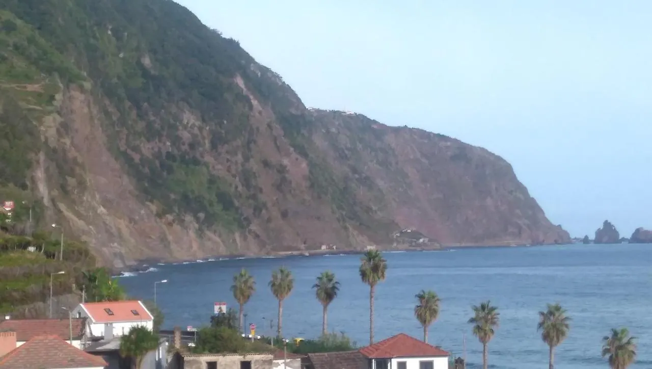 Lazy Lizard By The Ocean Apartment Seixal  Seixal (Madeira)